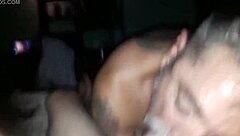 cogiendo y jugando con mi esposo en la cama