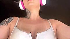 I got so excited at the gym and showed my big natural tits