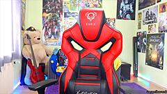 Sexy teen gamer flashes tits and ass during web chat setup