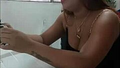 quiero ser tiktok pero mi novio dice mostrar mi culo colombiano