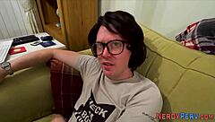 leeds nerd bangs and cums hard!