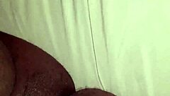 Wet pussy toy play up close, but it keeps dying.