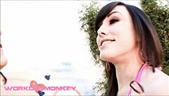 check out this usa booty and tits shake compilation