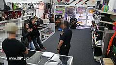 Super amateur teen in secret voyeur spot, what a find! 😏