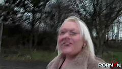 British blonde flashing in public, pissing outdoors 😏