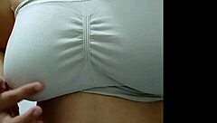 Amateur goddess Aphrodite1456's latest video - a sensual walk on all fours