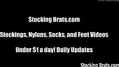 Amateur Lesbians Suck Toes In Orgy