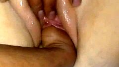 Wife enjoys amateur fisting