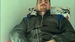 SAYMON METENDO GOSTOSO SUA PICA DOCE NA GOSTOSA E SE EXIBINDO NO STRIP