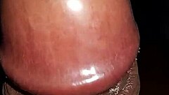 pau preto gozando na punheta! so intense!