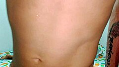 me follo a la puta de mi hermanastra mientras duerme - porno en español