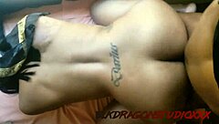 Sentei com o cuzinho bem gostoso na pika do edu black rj ele gozou duas vezes de tanto tesão porque eu finalizei chupando casal black rj