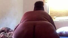 big booty ebony riding monster cock 😍
