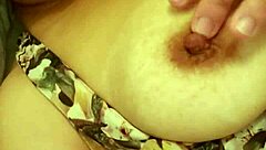 Novinha gemendo gostoso - parte 1