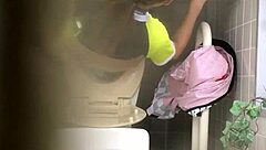 Japanese toilet part 2: what's inside?