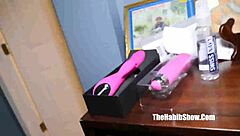 Light skinned newbie honey intensely plays with her pussy in ghetto reality