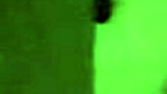 em gái bé gives blowjob to friend's big cock