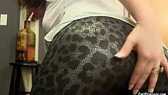 Jerk Off to My Fart Instructions, Okay? 😜