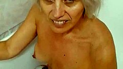 Sabinaagos enjoys time with her husband.