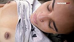 a novinha gosta de mamar no sigilo