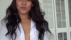 Sexy teen babe with tits talks flawlessly in video