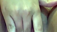 Brazilian novinha masturbates her pussy and ass.