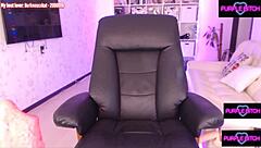 Cutest Kitty-Slut Enjoys Huge Dildo Play