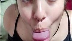 White Moon Vip Enjoys Passionate Oral Sex Before Bedtime