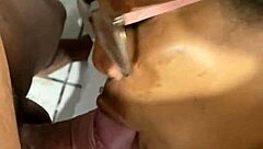 Slut queen from Bahia gives a blowjob