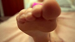 Babe in high heels gets soles worshipped intensely for homemade viewers