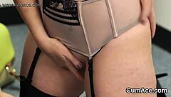 Flirty girl swallows all cum in bukkake?