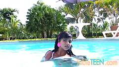 i'm tobia, a teen 18+ masturbating by the pool