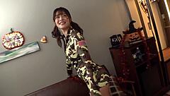 Max19yo's semi-milky and pumpkin butt cosplay adventure
