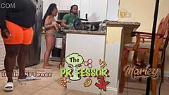 Divine teases her monster cock in Florida