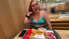 Parei para comer e ela queria fuder - trix mendes first time dirty talk