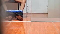 Spy Cam Catches Argentine Secretary in Miniskirt at UBA