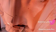 Latina babe masturbates while showing off her heels