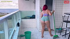 I hired a hot maid in shorts and her ass made me go crazy