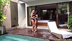 Insane pussy eating leads to orgasms for hot sluts